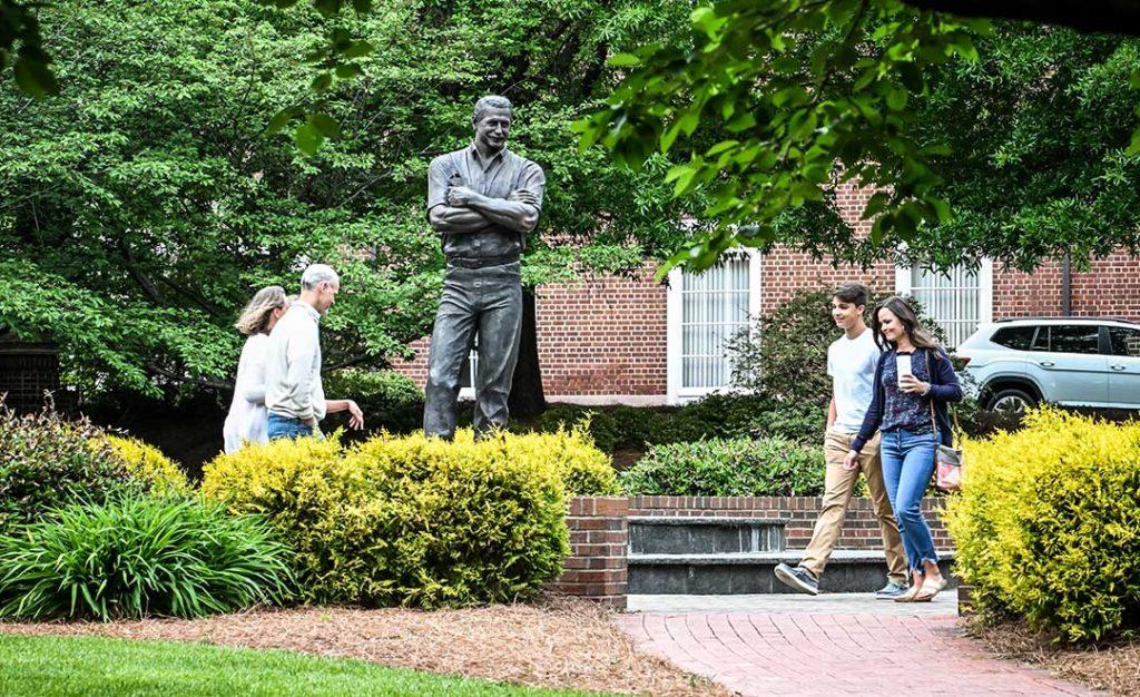 Dale Earnhardt statue